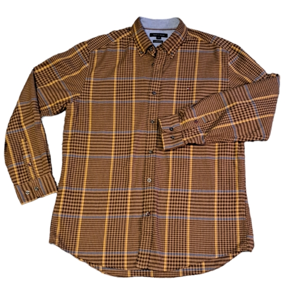Tommy Hilfiger Other - TOMMY HILFIGER SIZE LARGE LONG SLEEVE FULL FRONT BUTTON COLLAR SHIRT